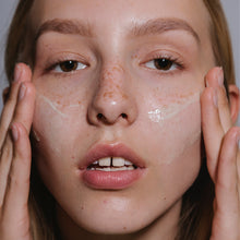 Load image into Gallery viewer, Madara ACNE Hydra-Derm Balancing Fluid