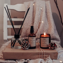 Load image into Gallery viewer, DOAP Beauty Fresh Cotton & Waterlily Candle