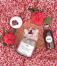 Load image into Gallery viewer, DOAP Beauty Rose Luxury Foaming Bath Bomb
